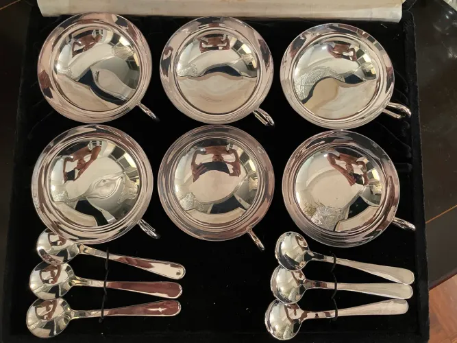 Prata 90 - Conjunto para sobremesa Riva com 6 taças e 6 colheres