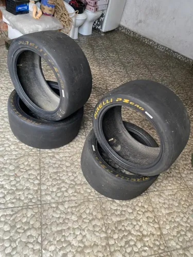 Pneu Pista P Zero 18 Pirelli Stock Cars (Usado)