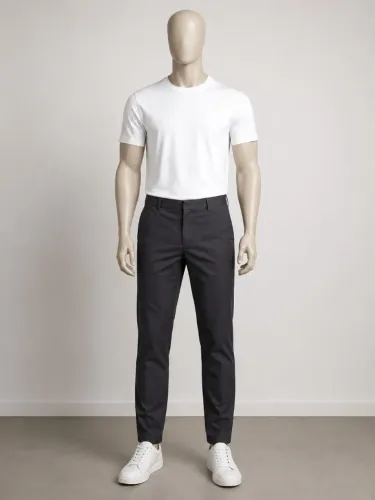 Calça semi nova preta tamanho 42