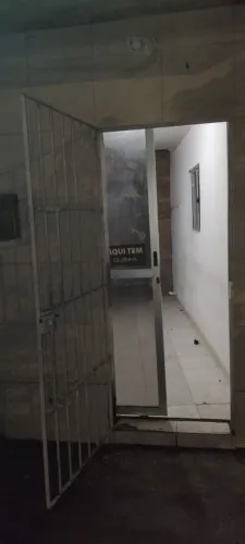Sala comercial/kitnet pra um indivíduo