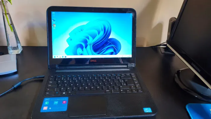 Notebook Dell Inspiron 3421 - HD 480GB - 4GB RAM - Funciona na Fonte