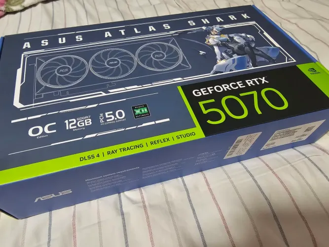 Placa de Video RTX 5070 Asus