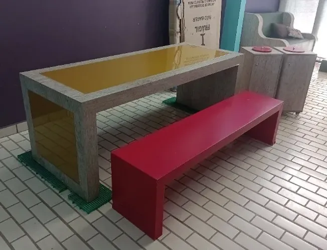 Conjunto de Móveis para Comércio ou Escritório