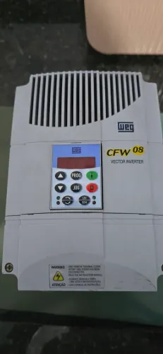 Inversor de frequência WEG CFW08 16A 380v 10cv, vendo no estado pois nao tenho como testar