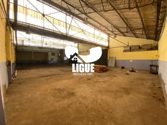 Galpão Industrial ZUPI em Localização Estratégica