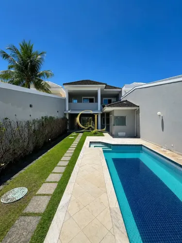 Casa na Barra Da Tijuca  04 suítes  condomínio Rio Mar  350 m²