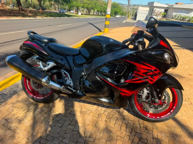SUZUKI GSX 1300 R HAYABUSA