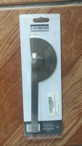Ferramentas de torno e usinagem.