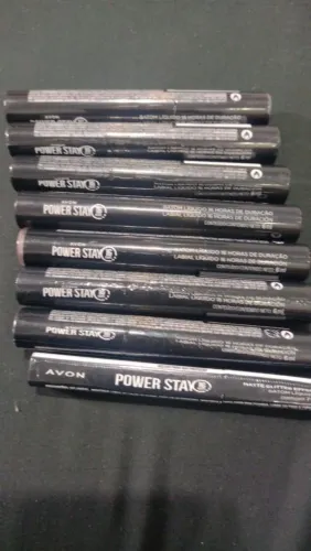 Batom Avon Power stay liquido