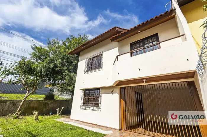 Casa no Tingui de 190,00 m² com 3 quartos - 11922.002-GL