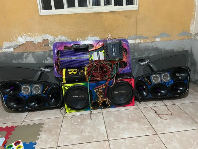 Som automotivo