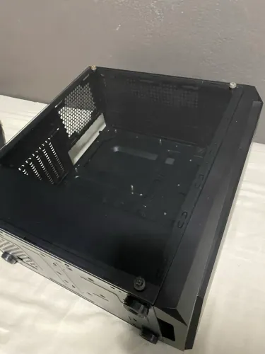 Gabinete Gamer Funcionando - Ótimo Custo-Benefício