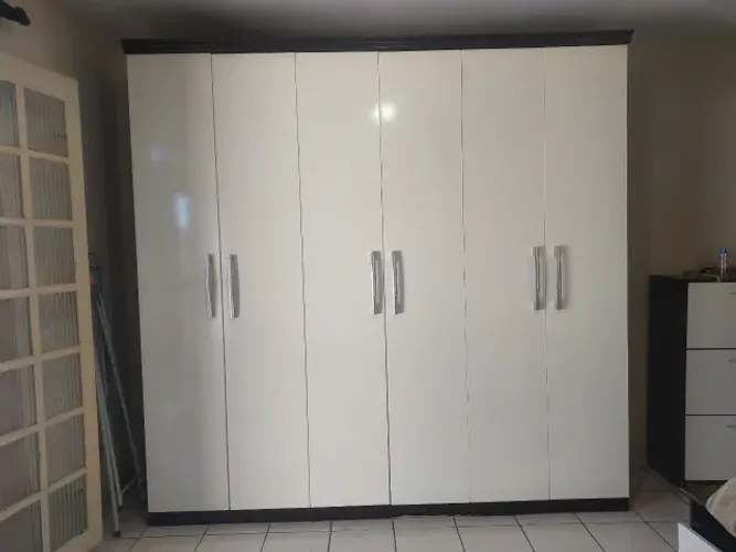 GUARDA ROUPA CASAL 6 PORTAS GRANDE COM ESPELHO E GAVETAS
