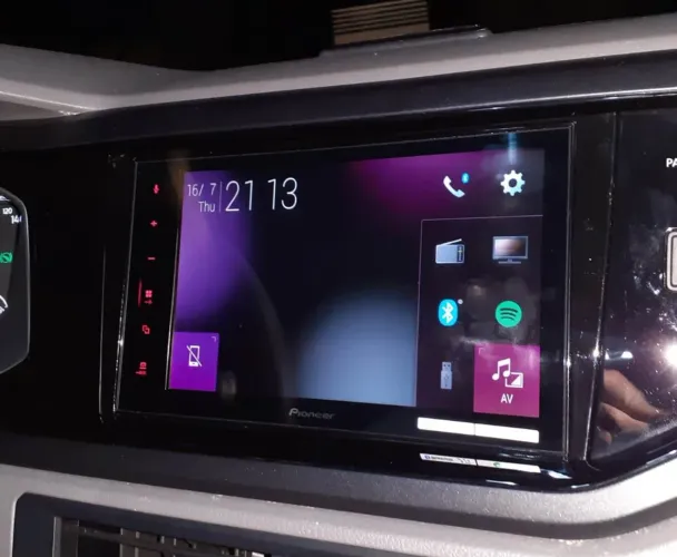 Som Automotivo PIONEER 8" DMH- ZS8280TV