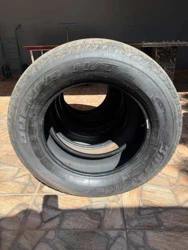 Pneus s10 aro 18