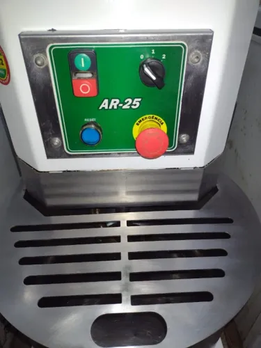 Amassadeira Espiral AR-25 - Ótimo estado.