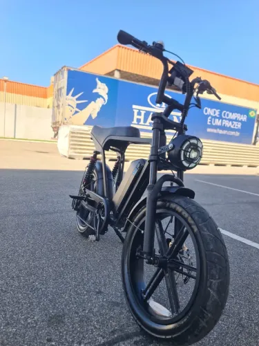 Bike elétrica forte e econômica leia 
