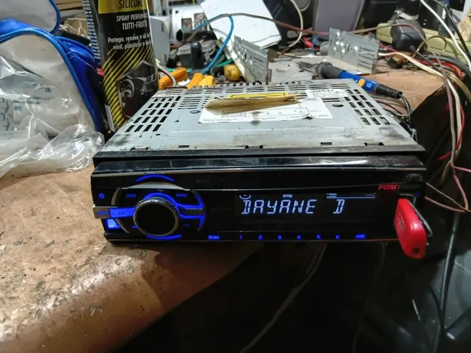 Radio usb cd positron sp3111 no estado.