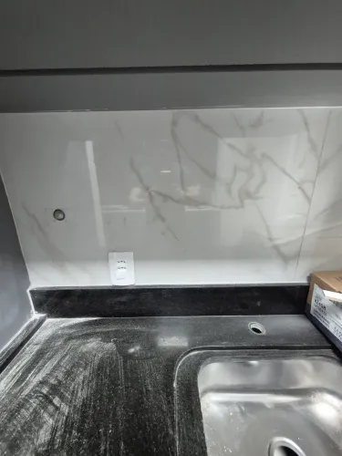 Piso porcelanato - Calacata Clássico WH POL