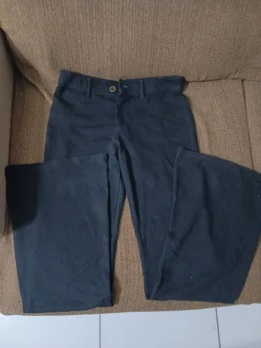 Calça feminina de algodão preta