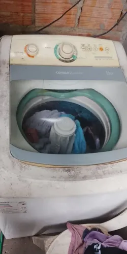Vendo na máquina de lavar roupa por r$ 300