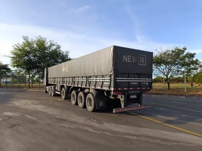 Carreta 4 eixo randon 2023