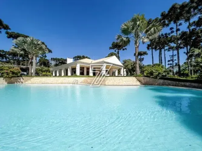 Casa em condomínio a com 1300m² com 4 suítes no Jardim Veneza - Piraquara - PR