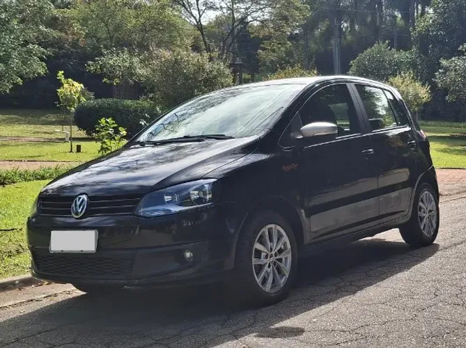Volkswagen Fox Rock IN RIO 1.6 MI Total Flex 8V 5P 2014