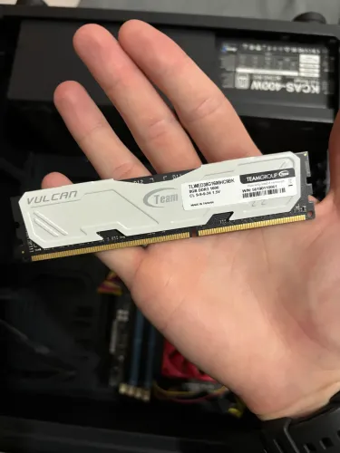 Memória RAM Team Elite 8GB DDR3 1600 / Vulcan DDR3 1600MHz 8GB usada
