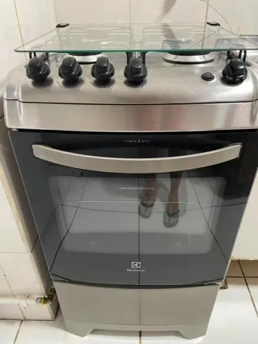 Fogão Eletrolux 4 Bocas em ótimo estado 