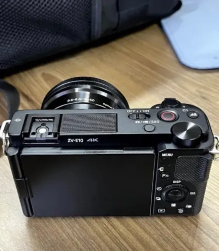 Câmera Sony ZV E 10