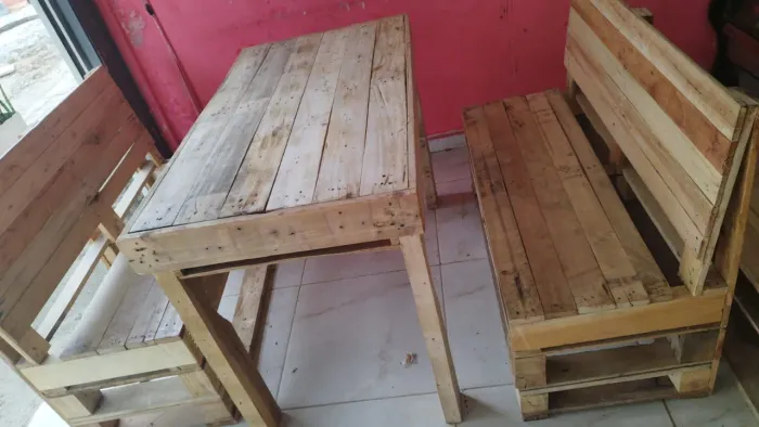 Mesa de palite 