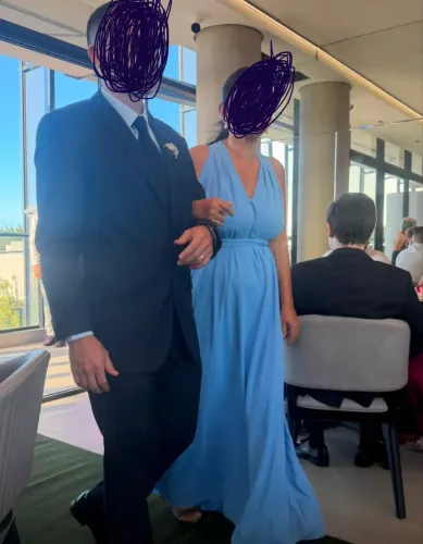 Vestido de festa usado uma única vez