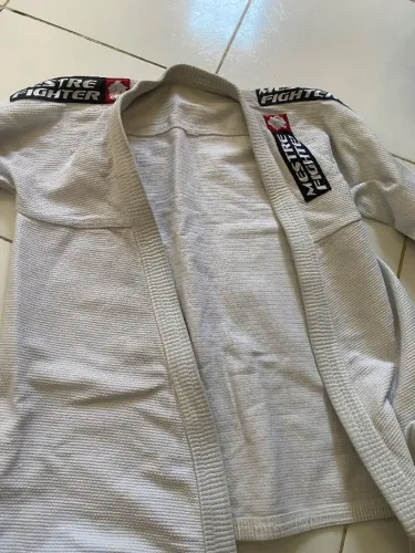 Kimono de Jiu-jítsu/ mestre fighter