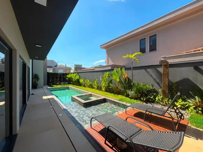 Sobrado para aluguel possui 275 metros quadrados com 4 quartos em Swiss Park - Campinas -