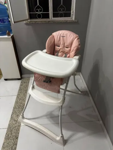 Cadeirinha de alimentação Burigotto <br>Seminova<br>R$: 160