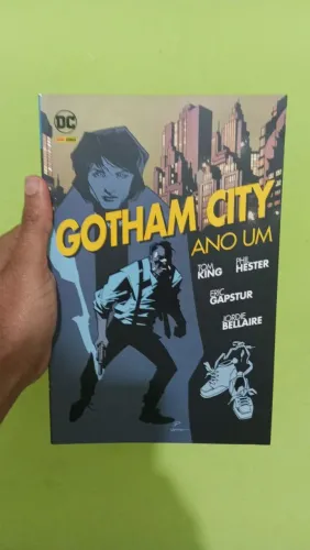HQ Gotham City Ano Um