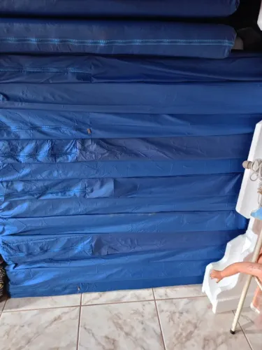 Colchões de Solteiro com Capas Impermeáveis  
