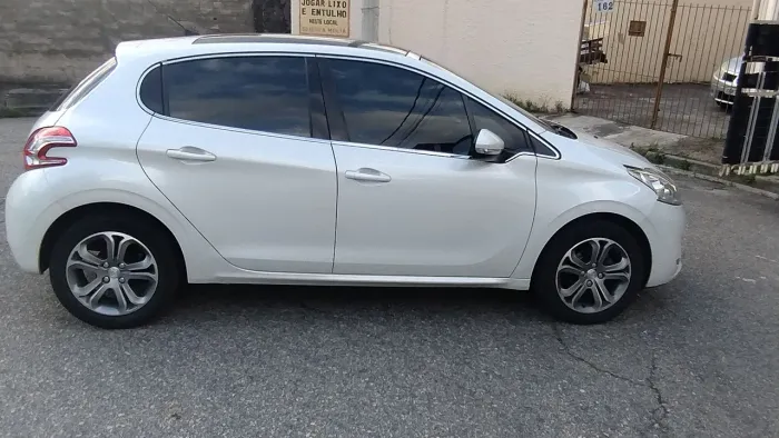 Peugeot 208 Griffe 1.6 Flex 16V 5P Aut. 2016