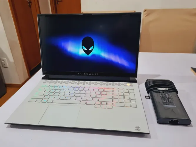Notebook Gamer Alienware RTX 3070 8GB GDDR6, i7 10870H, 16GB RAM e 512GB SSD! Tela 17.3" 