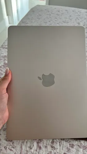 MacBook Air M2