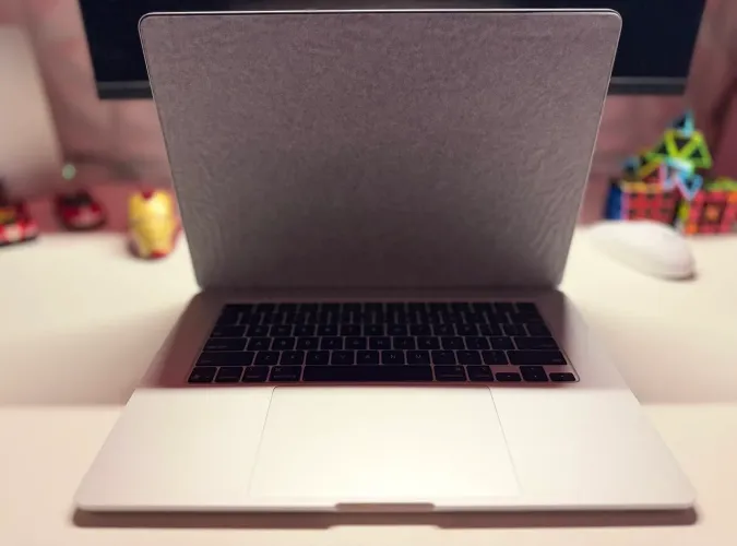 MacBook 13 M4 512GB e 16GB Prata- NOVO 