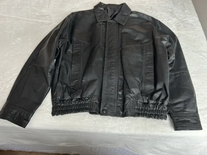 Jaqueta bomber 100% couro legítimo 