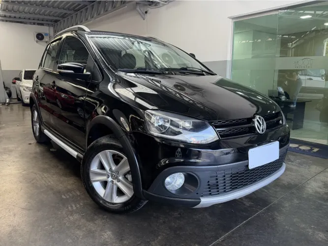 Volkswagen Crossfox 1.6 MI Total Flex 8V 5P 2011