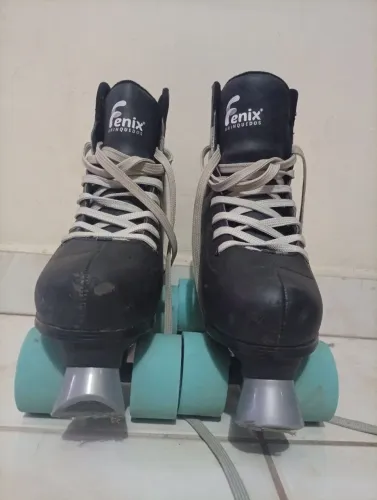 Patins Fênix Ajustável 35 ao 38 com Rodas Novas 62mm 83A