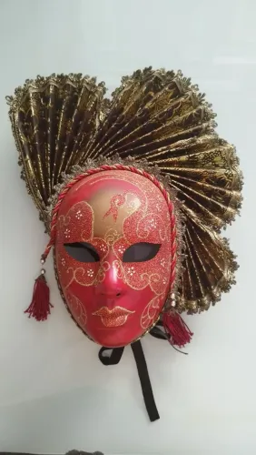 Máscara veneziana fantasia