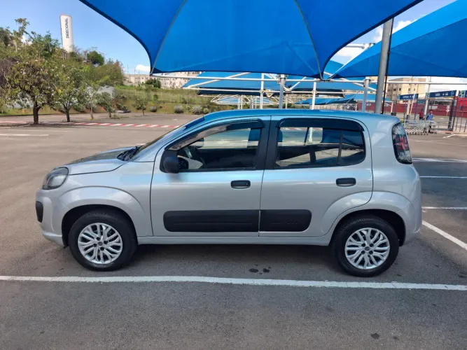 Fiat Uno Attractive 1.0 EVO Fire Flex 8V 5P 2019