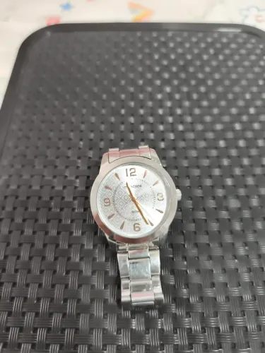 Relógio Mondaine prata original