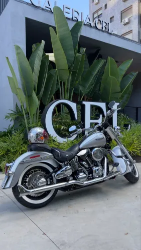 HARLEY DELUXE