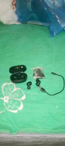 Fones de ouvido TWS COR PRETA